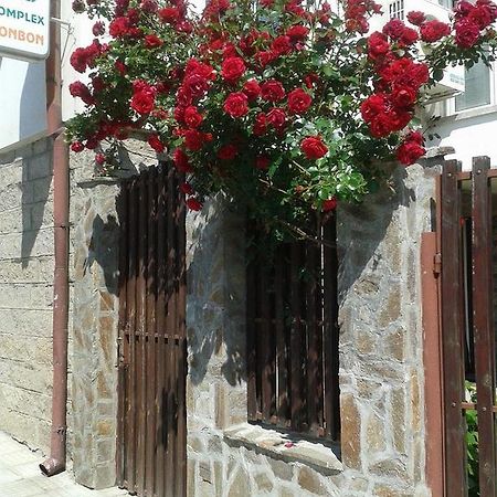 Bonbon Guest House Panagyurishte Extérieur photo